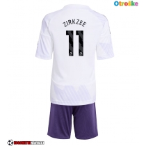 Otroške Nogometnih dresov Manchester United Joshua Zirkzee #11 Gostujoči 2025-26 Kratki rokavi (+ hlače)